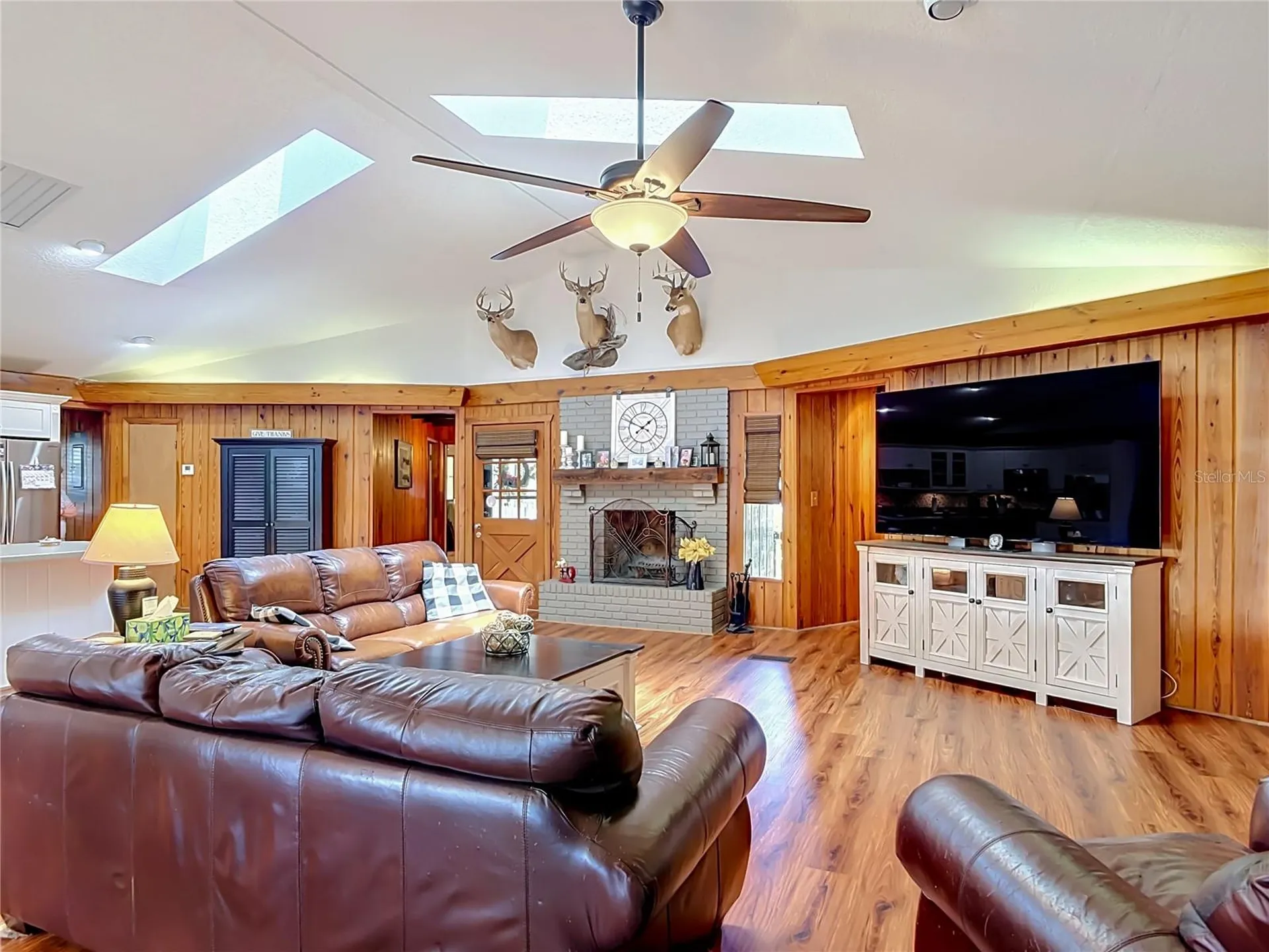 43809 Sunset Drive Paisley FL 32767