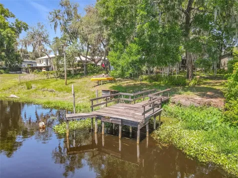 43809 Sunset Drive Paisley FL 32767