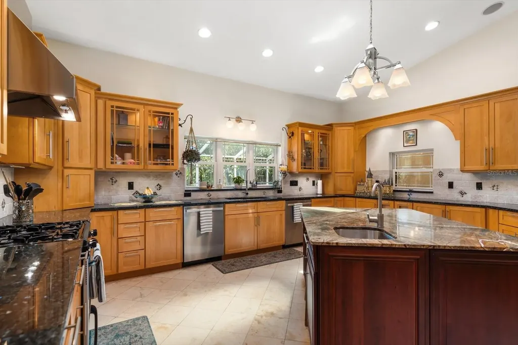 2400 Sherwood Lane Clearwater FL 33764