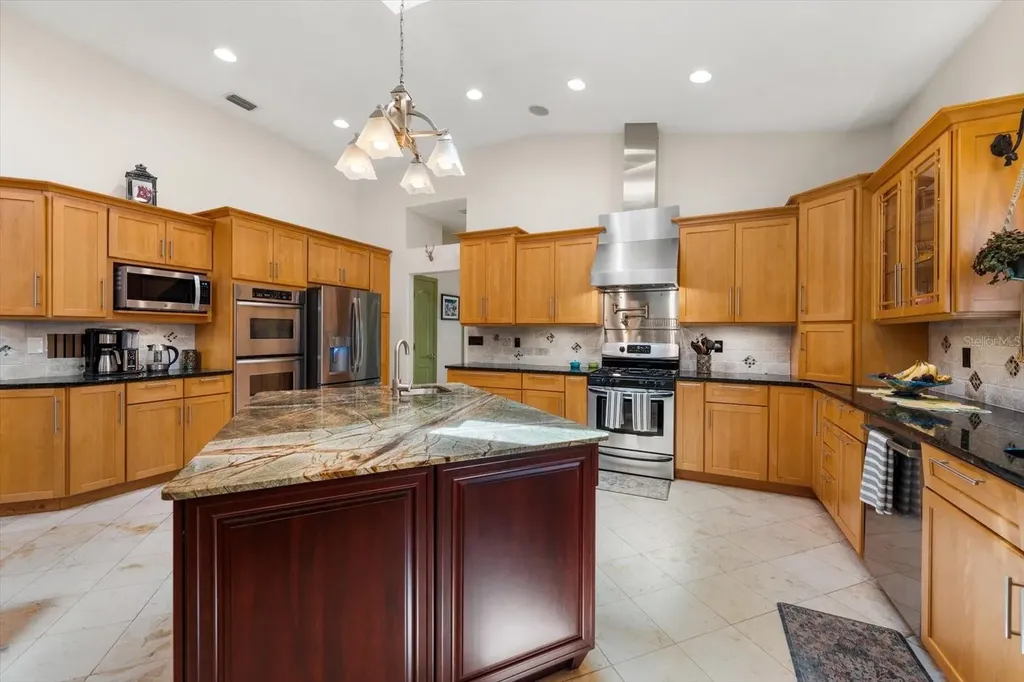 2400 Sherwood Lane Clearwater FL 33764