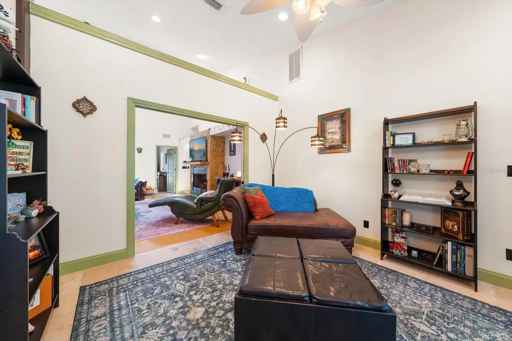 2400 Sherwood Lane Clearwater FL 33764