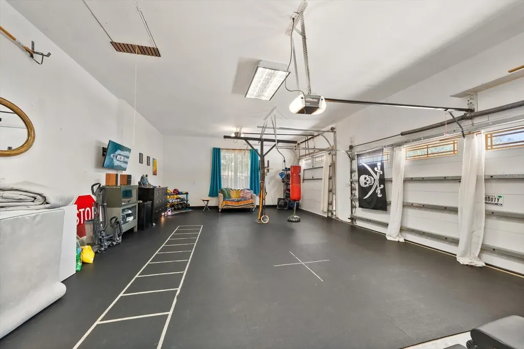 2400 Sherwood Lane Clearwater FL 33764