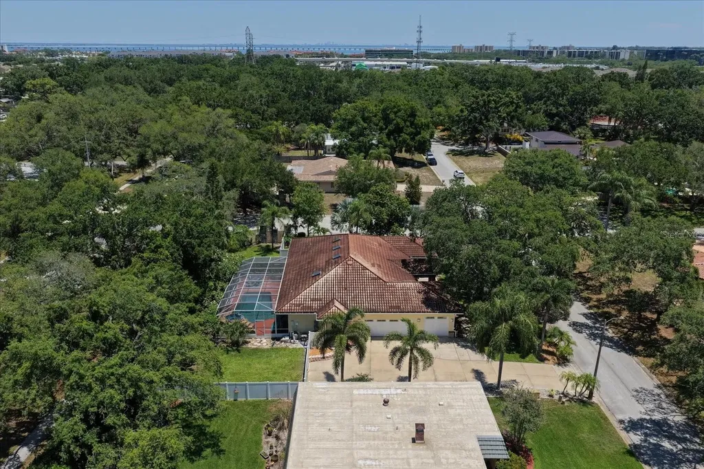 2400 Sherwood Lane Clearwater FL 33764