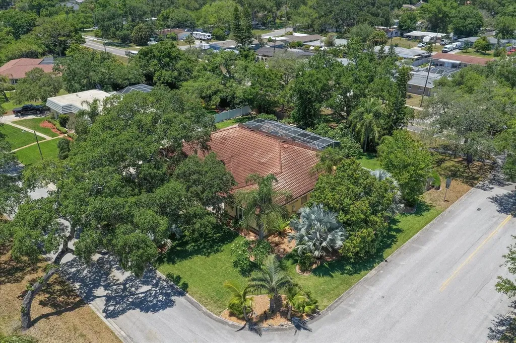 2400 Sherwood Lane Clearwater FL 33764