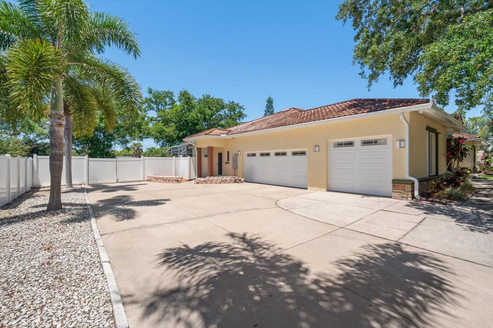 2400 Sherwood Lane Clearwater FL 33764