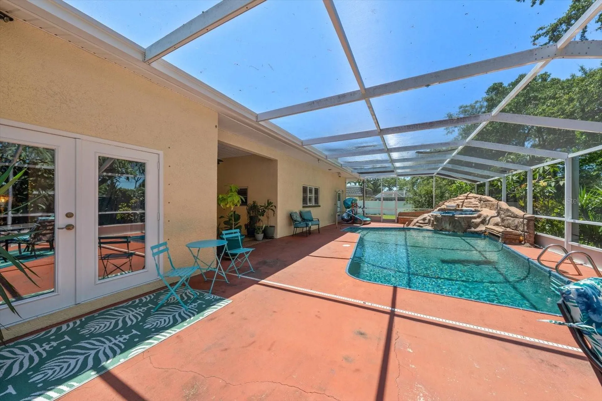 2400 Sherwood Lane Clearwater FL 33764