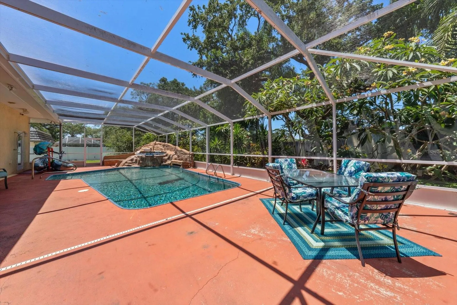 2400 Sherwood Lane Clearwater FL 33764