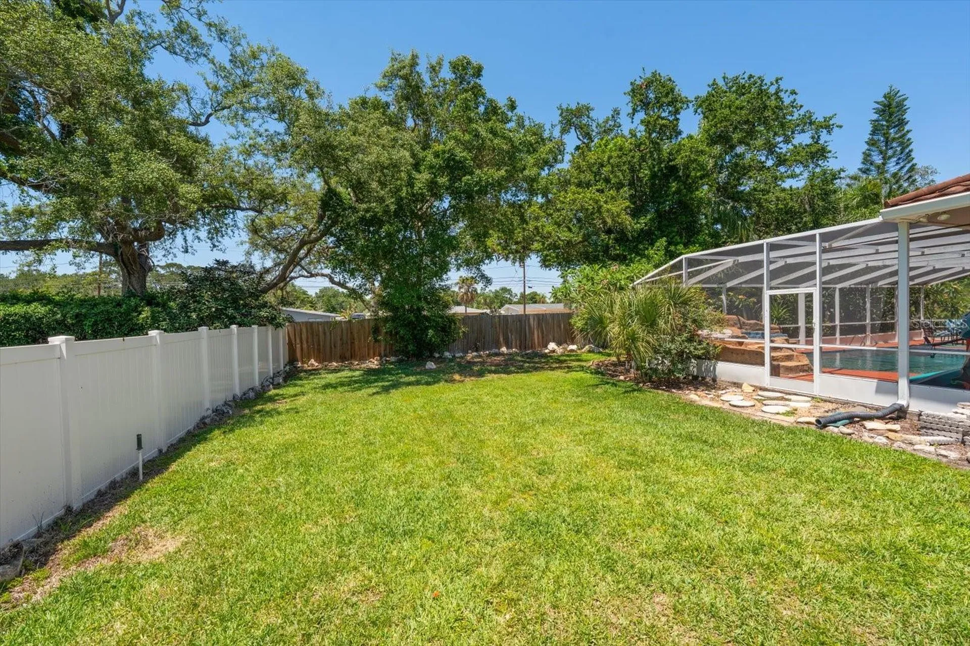 2400 Sherwood Lane Clearwater FL 33764