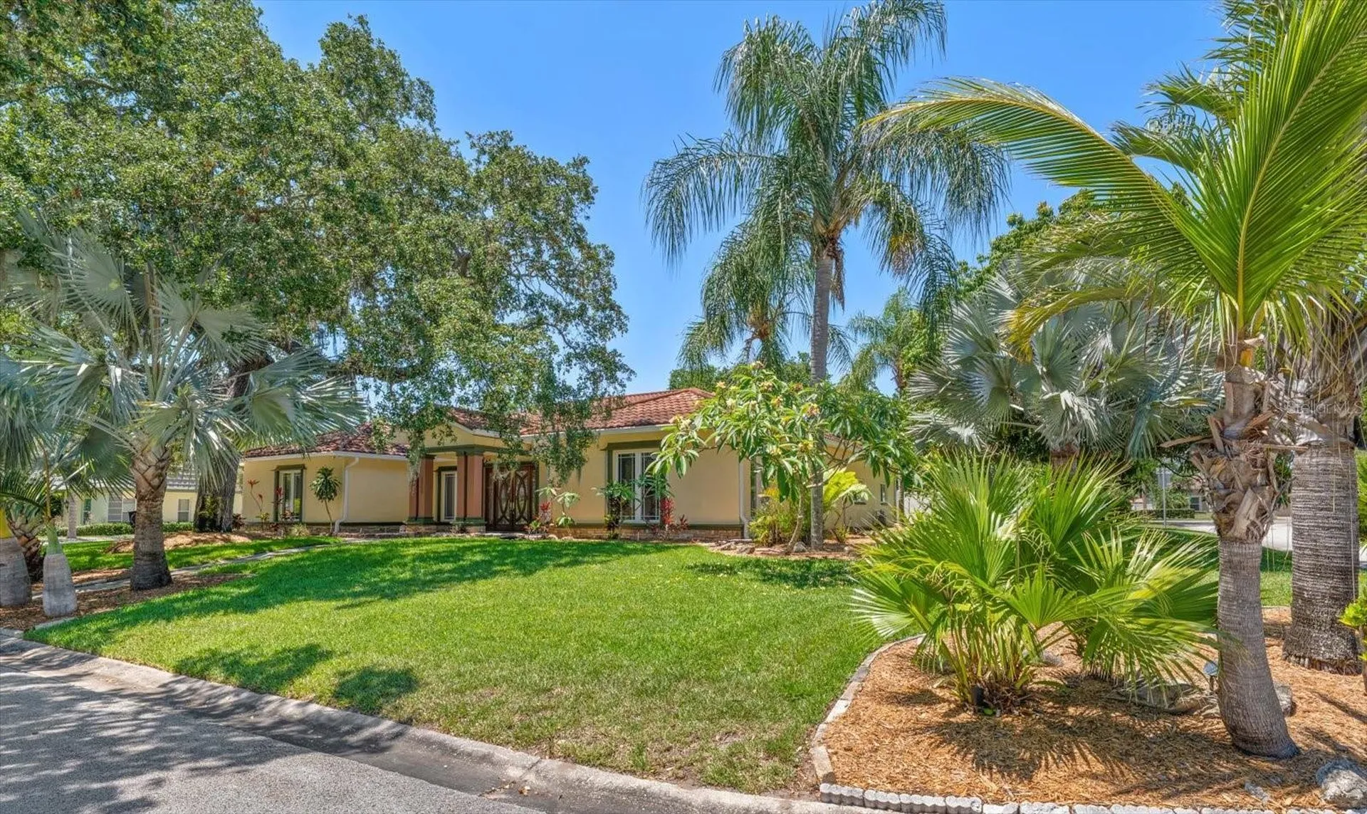 2400 Sherwood Lane Clearwater FL 33764