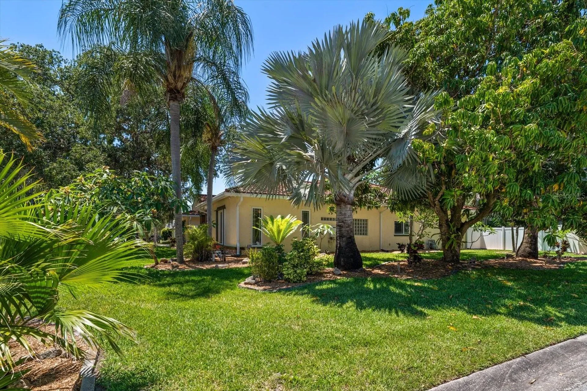 2400 Sherwood Lane Clearwater FL 33764
