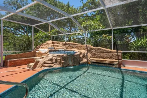 2400 Sherwood Lane Clearwater FL 33764