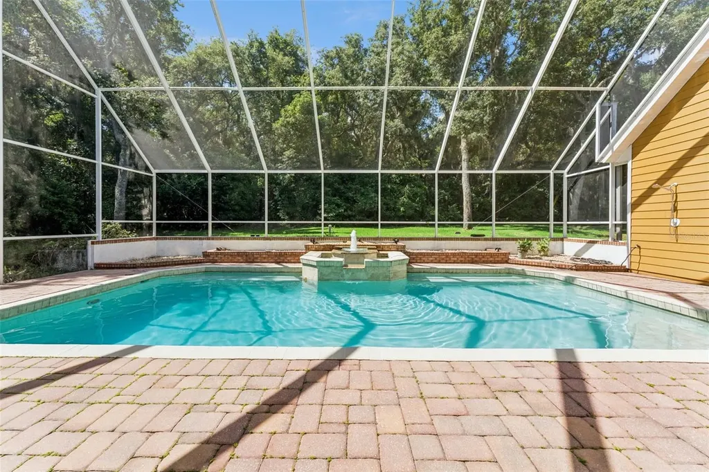16526 Highland Avenue Montverde FL 34756