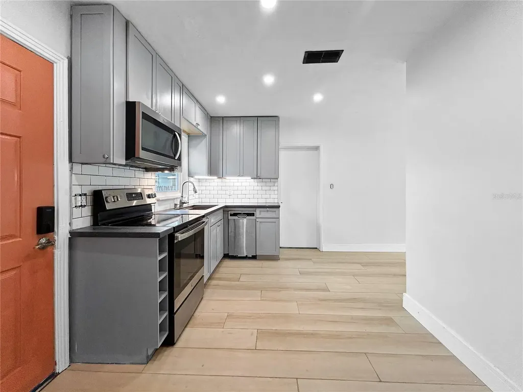 5021 9th Avenue S Gulfport FL 33707
