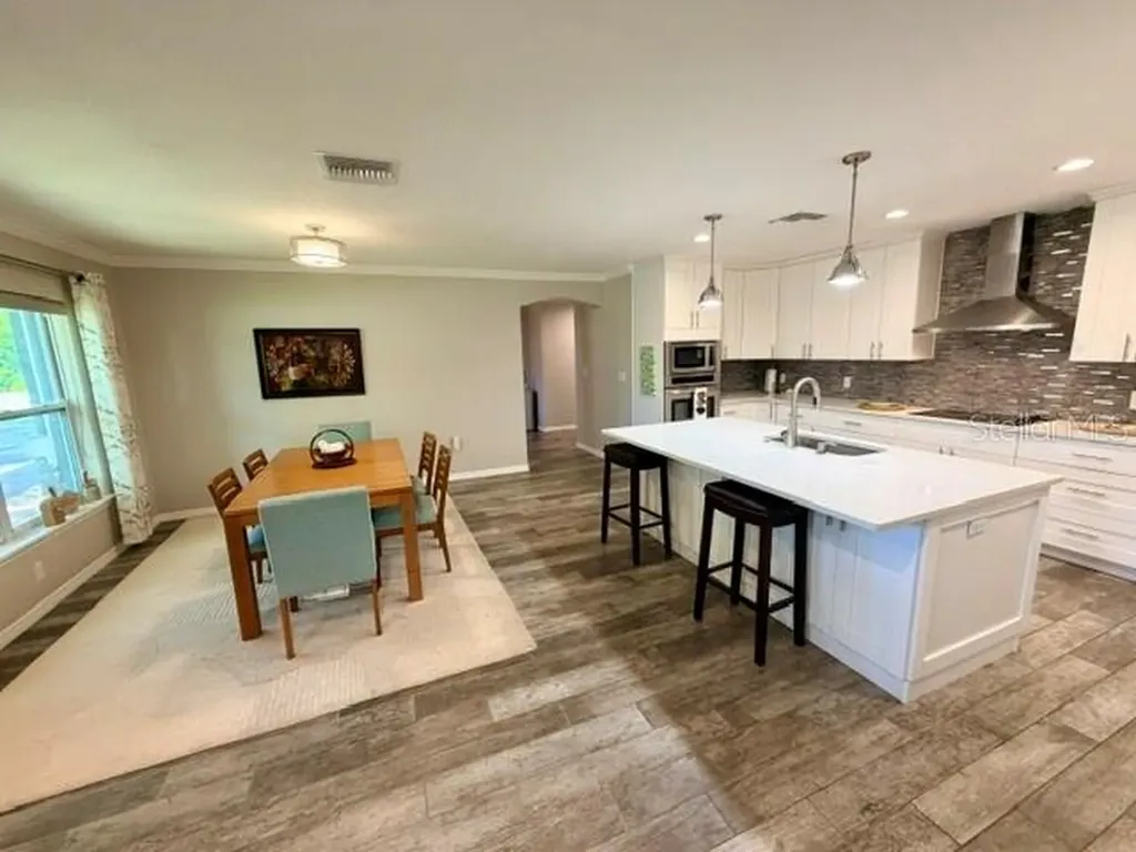 5000 9th Avenue W Bradenton FL 34209