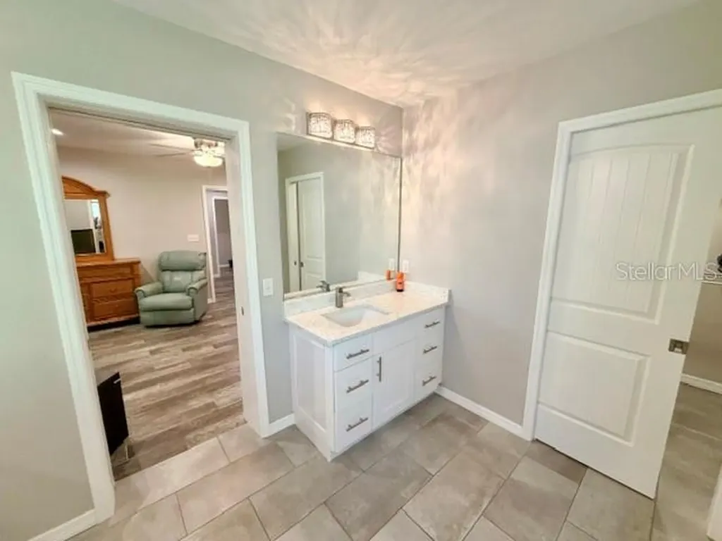 5000 9th Avenue W Bradenton FL 34209
