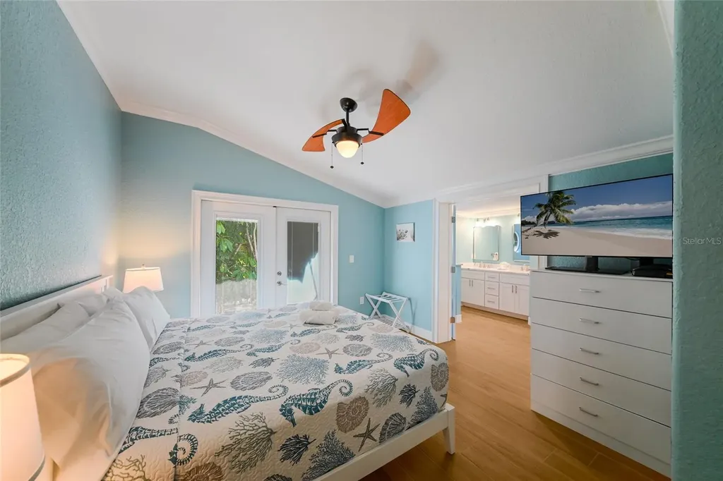 324 64th Street Holmes Beach FL 34217