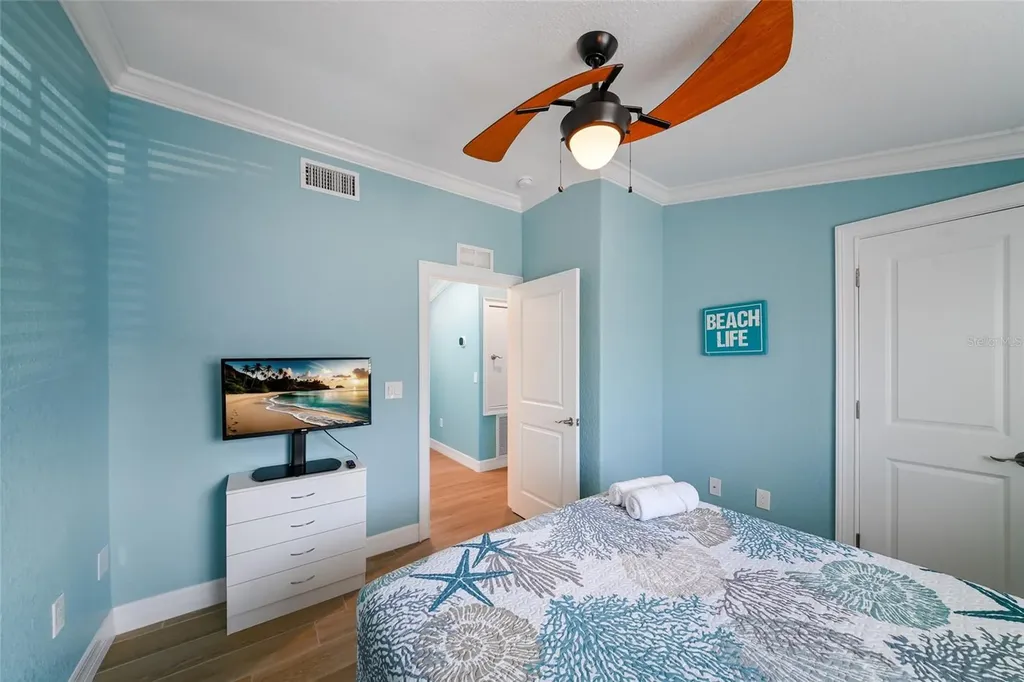 324 64th Street Holmes Beach FL 34217