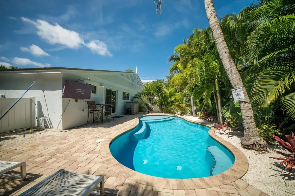 324 64th Street Holmes Beach FL 34217