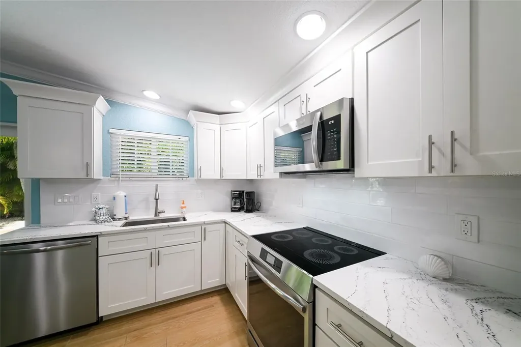 324 64th Street Holmes Beach FL 34217