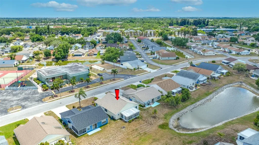 3886 40th Avenue W Bradenton FL 34205