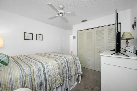 3886 40th Avenue W Bradenton FL 34205