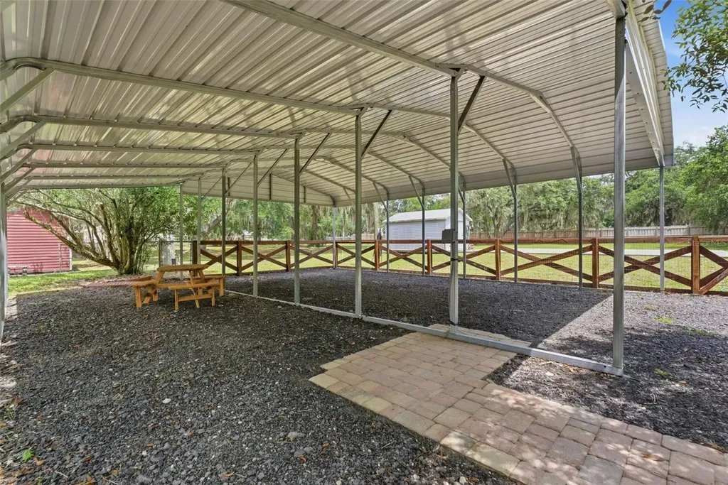 13525 301 Highway N Thonotosassa FL 33592