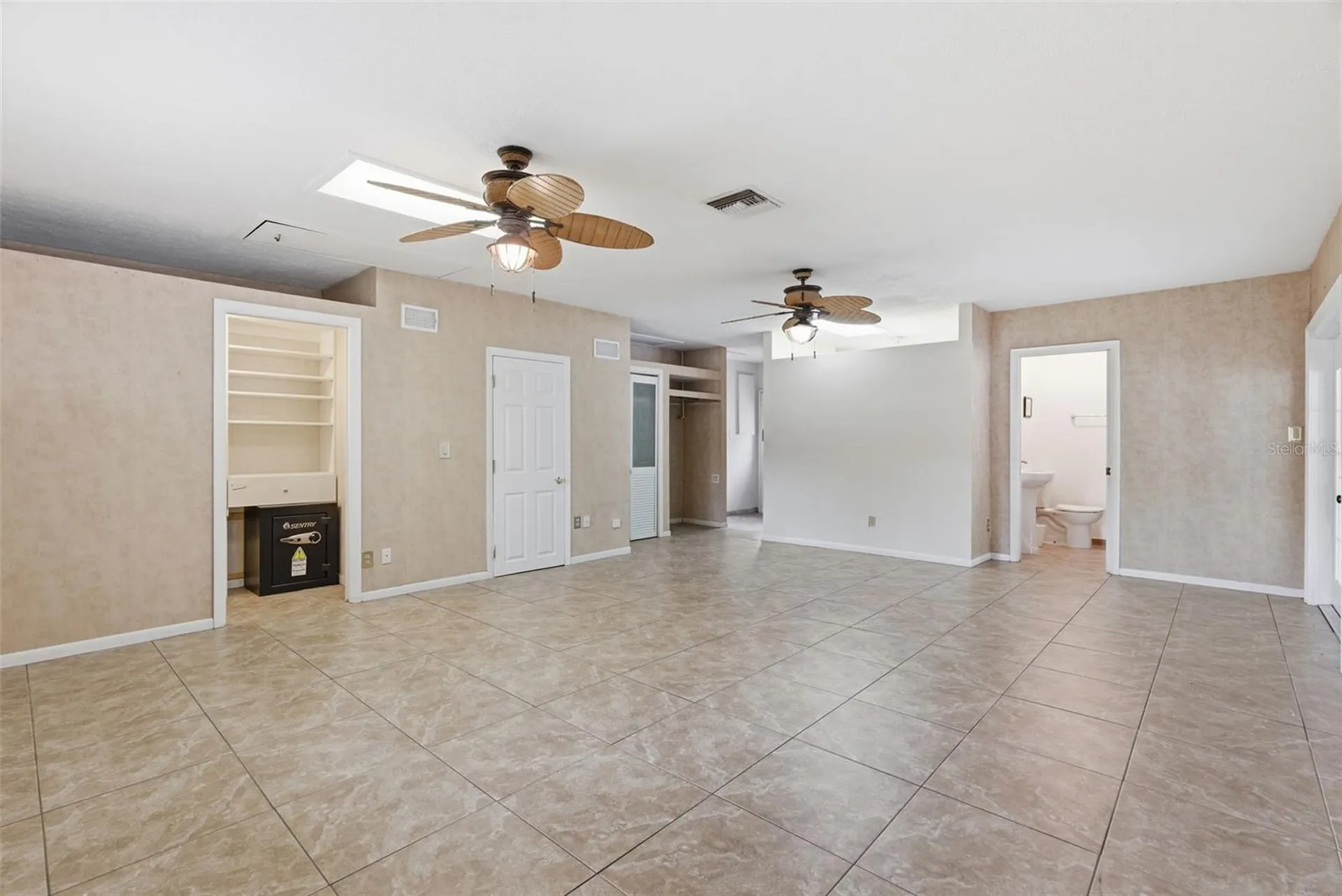 13525 301 Highway N Thonotosassa FL 33592