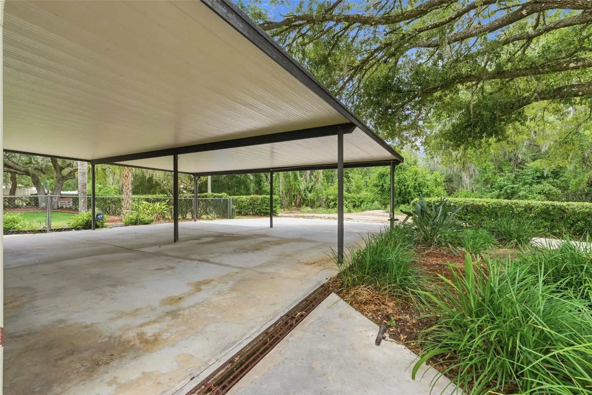 13525 301 Highway N Thonotosassa FL 33592