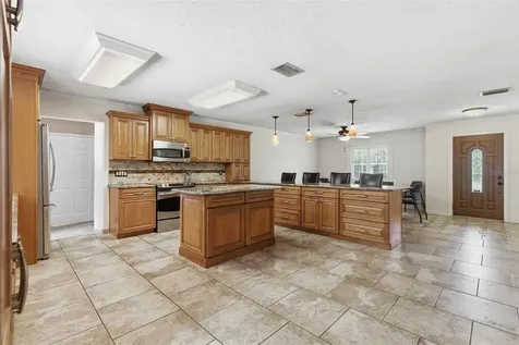 13525 301 Highway N Thonotosassa FL 33592