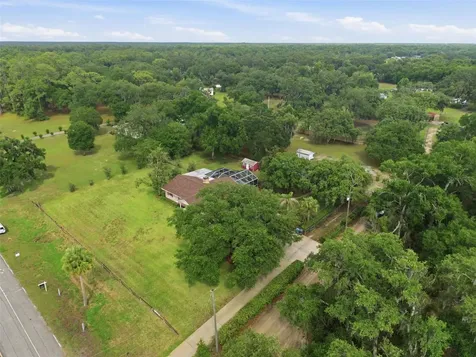 13525 301 Highway N Thonotosassa FL 33592