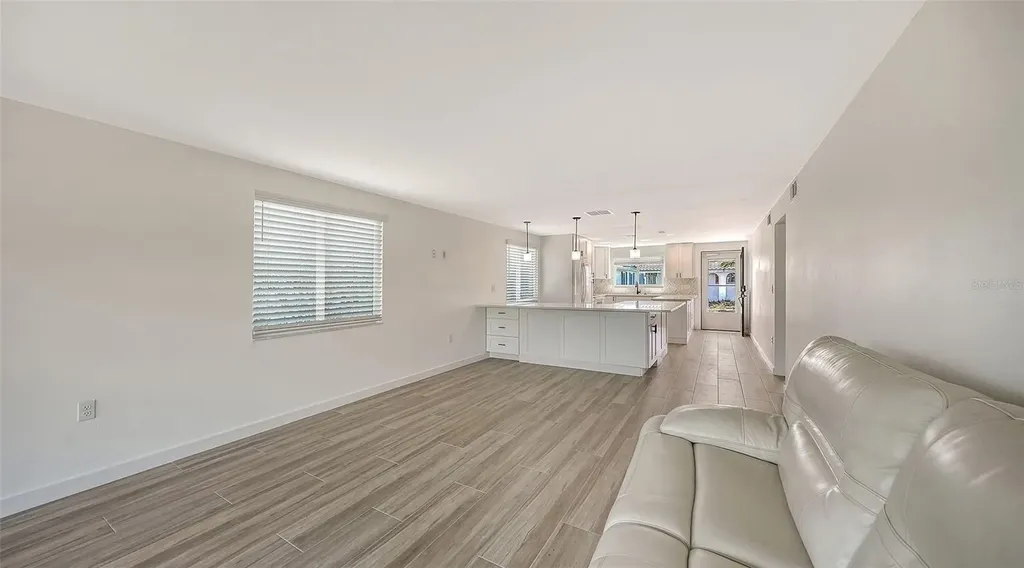 909 Spanish Drive N Longboat Key FL 34228