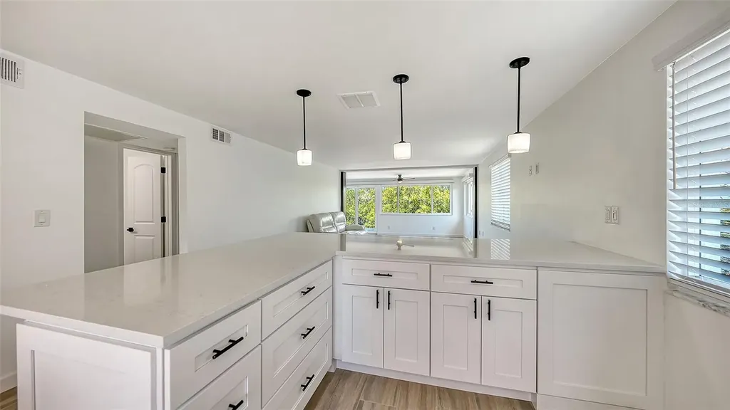 909 Spanish Drive N Longboat Key FL 34228