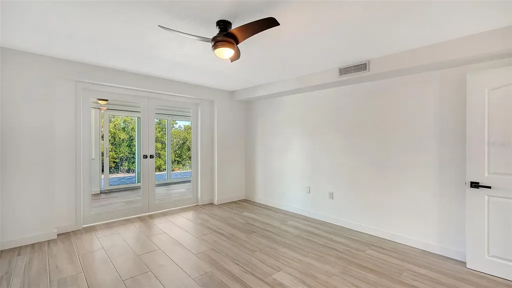 909 Spanish Drive N Longboat Key FL 34228