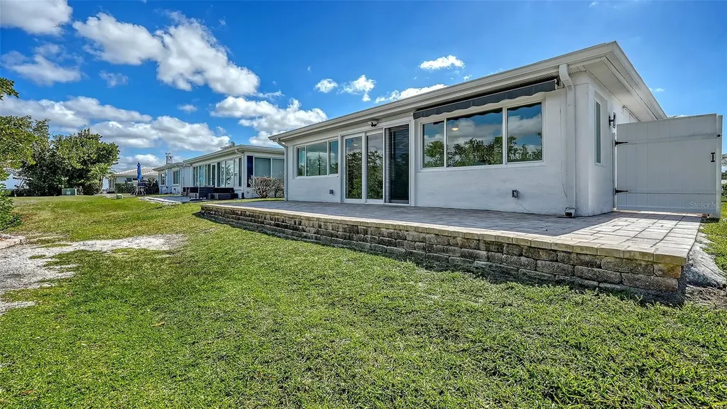 909 Spanish Drive N Longboat Key FL 34228