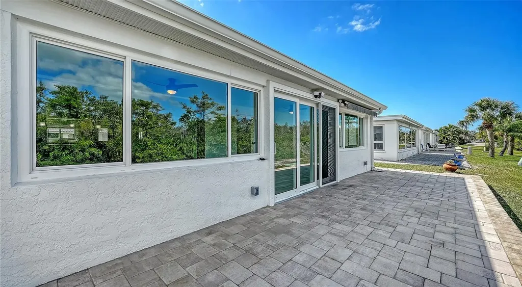 909 Spanish Drive N Longboat Key FL 34228
