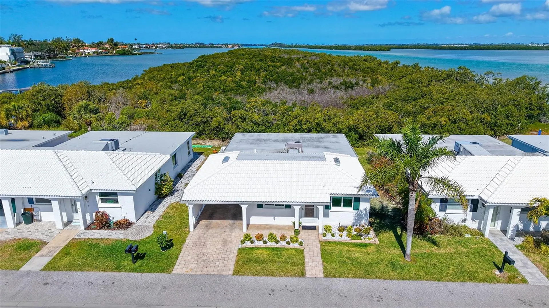 909 Spanish Drive N Longboat Key FL 34228