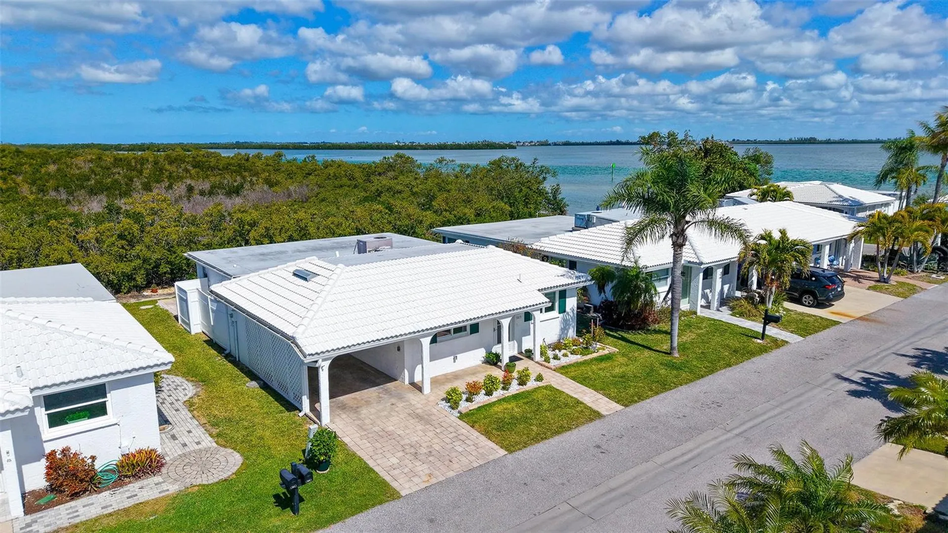 909 Spanish Drive N Longboat Key FL 34228