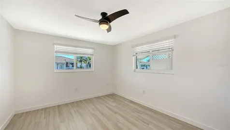 909 Spanish Drive N Longboat Key FL 34228