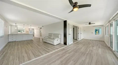 909 Spanish Drive N Longboat Key FL 34228