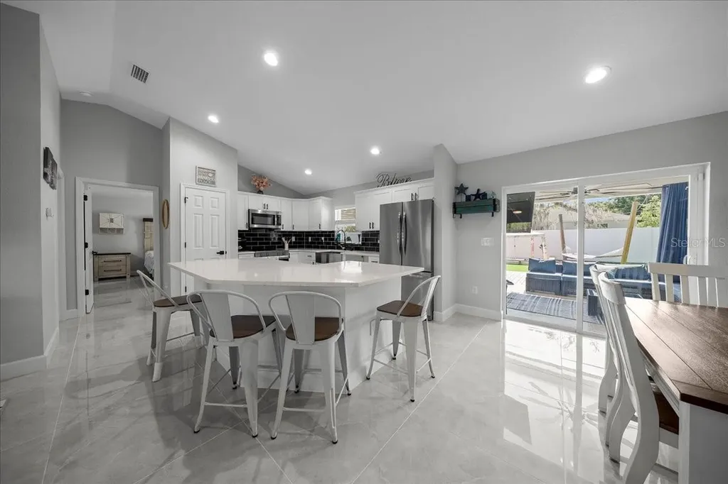 17 Holly Road Ocala FL 34472