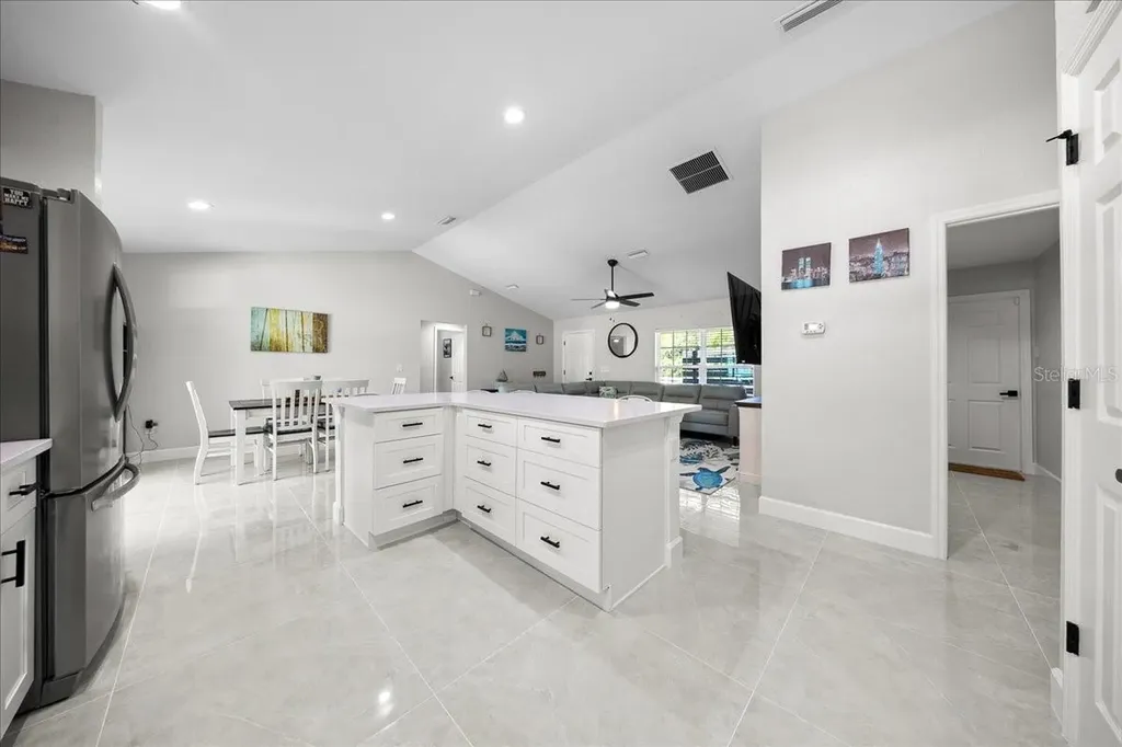 17 Holly Road Ocala FL 34472