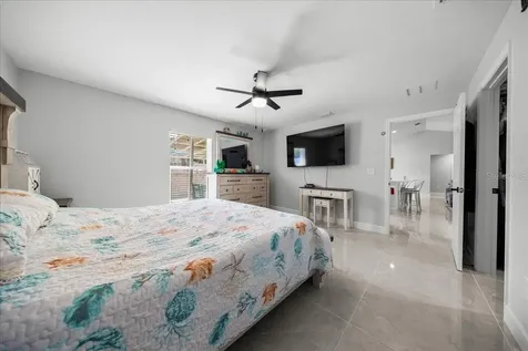 17 Holly Road Ocala FL 34472