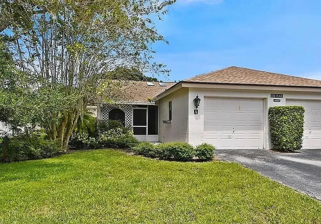 1423A Oak Place Apopka FL 32712