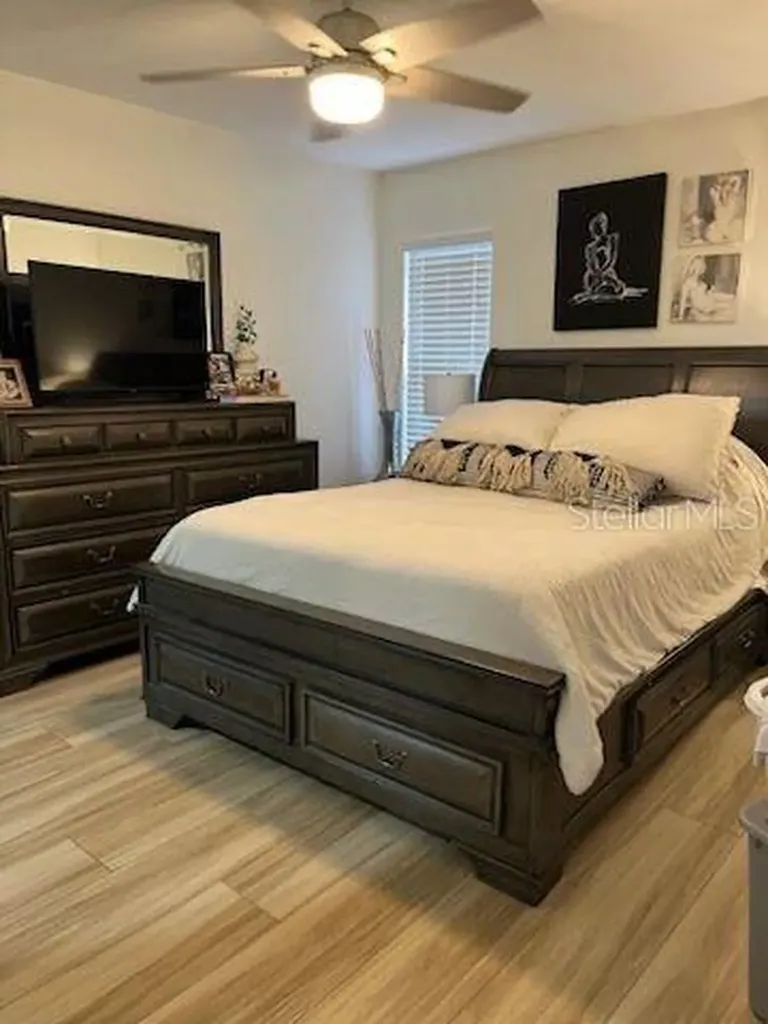 1423A Oak Place Apopka FL 32712