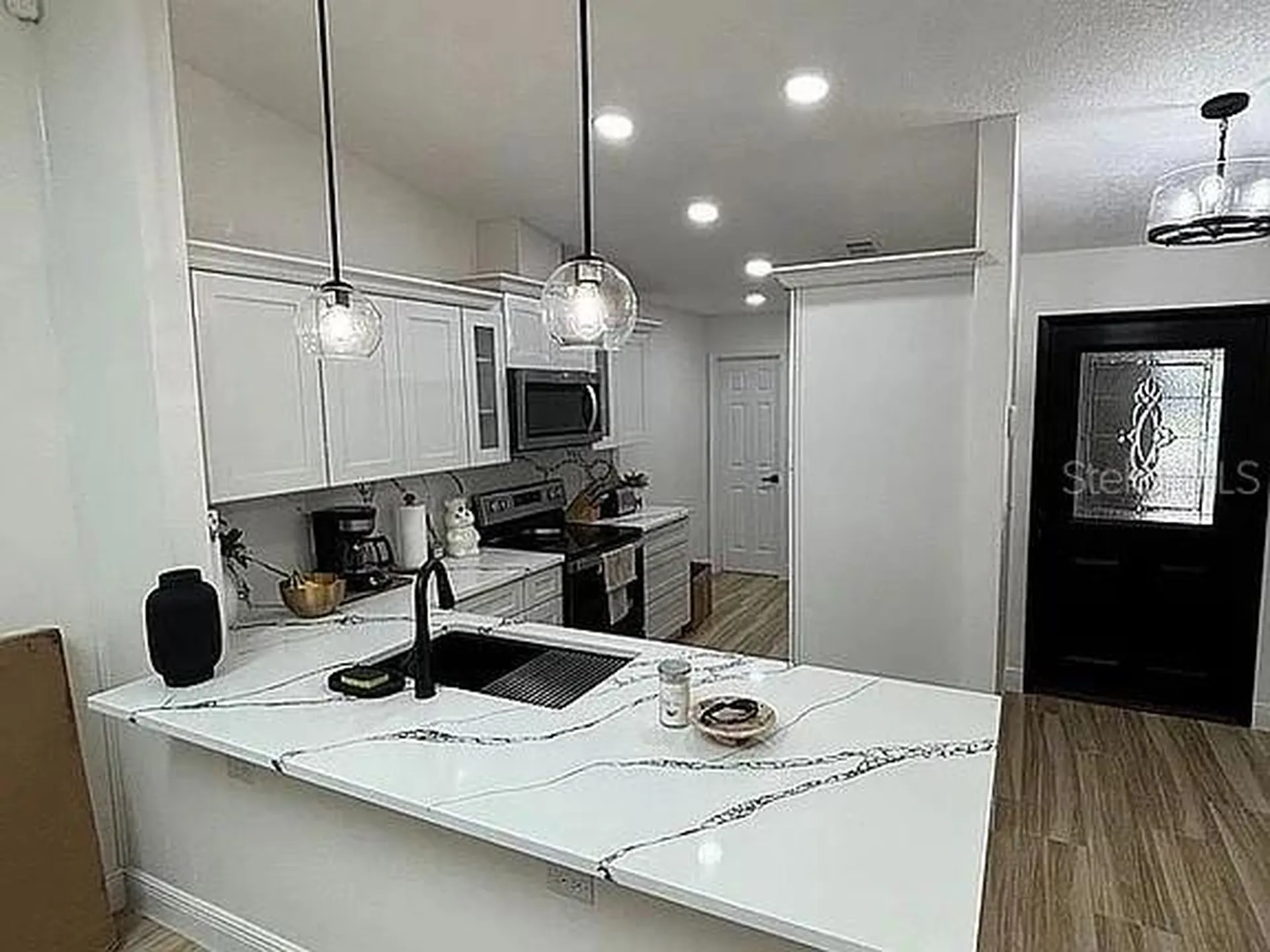 1423A Oak Place Apopka FL 32712