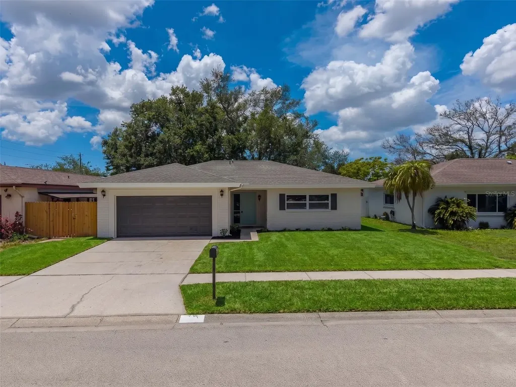 11818 69th Way Largo FL 33773