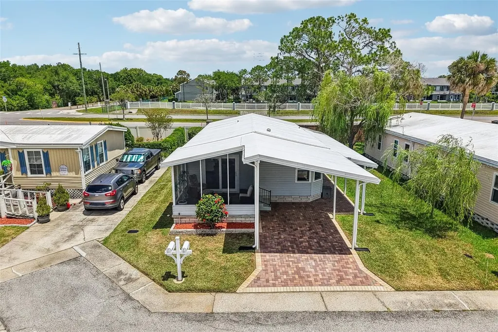 276 Pelican Drive N Oldsmar FL 34677
