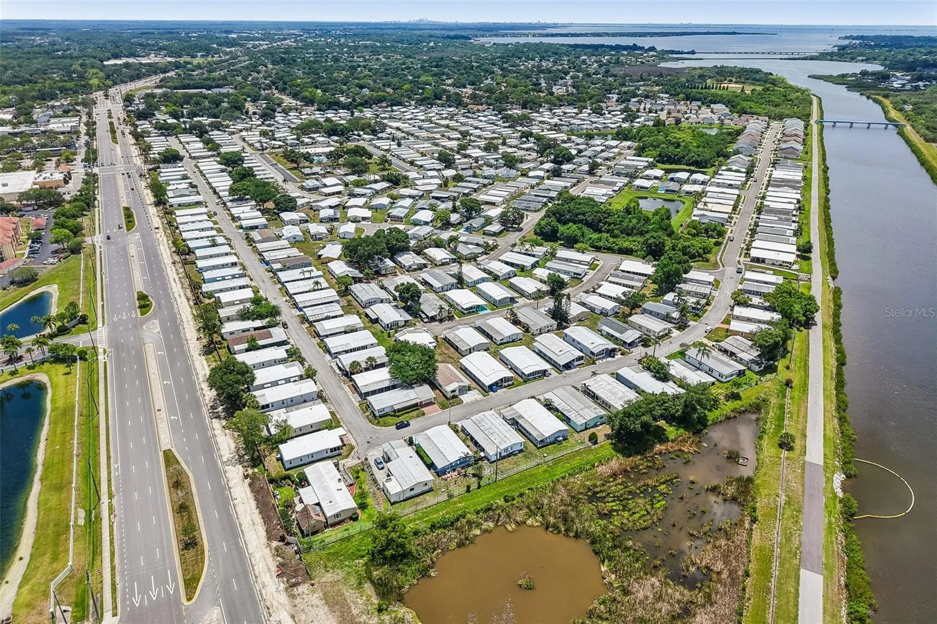 276 Pelican Drive N Oldsmar FL 34677