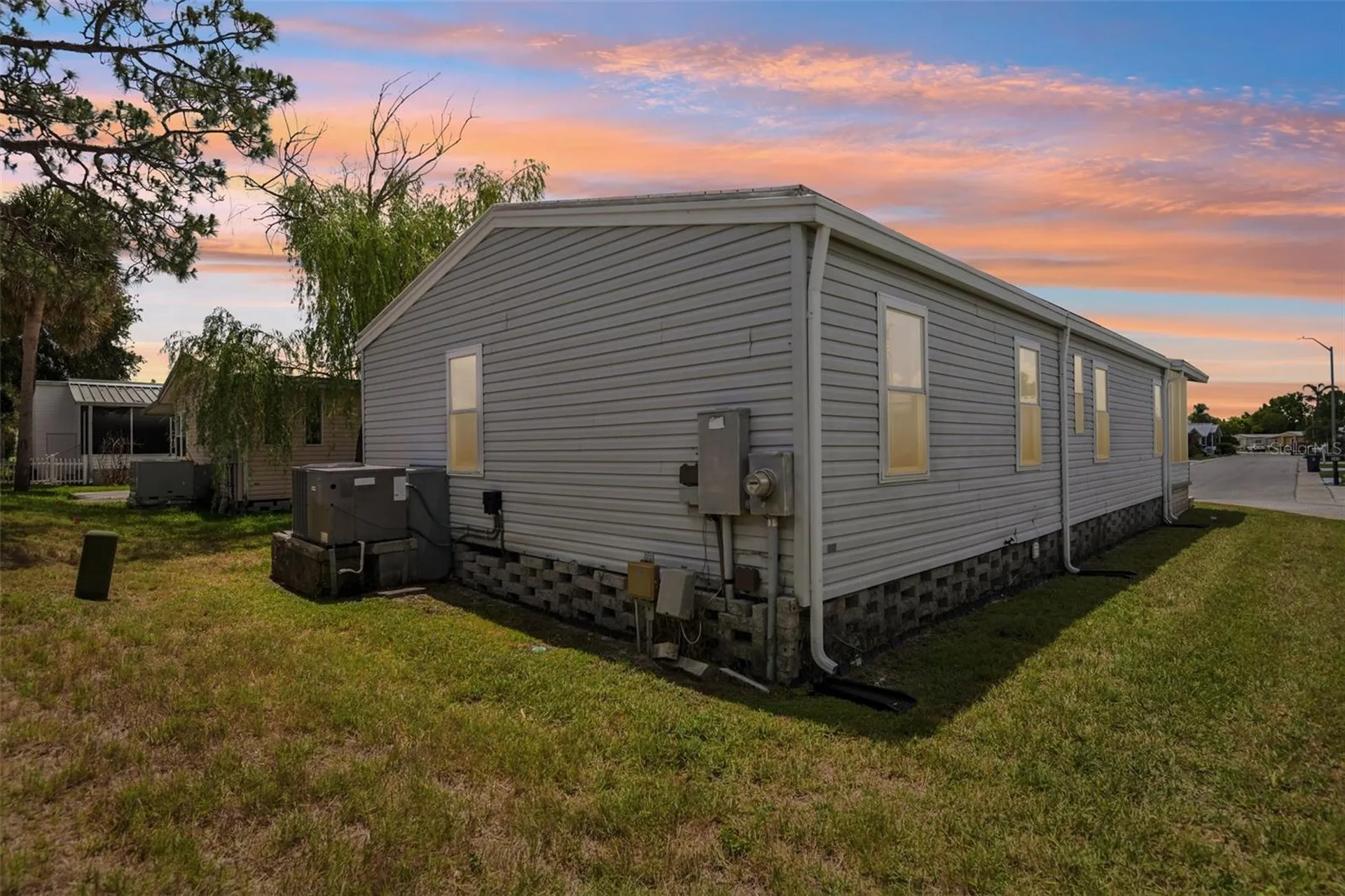 276 Pelican Drive N Oldsmar FL 34677