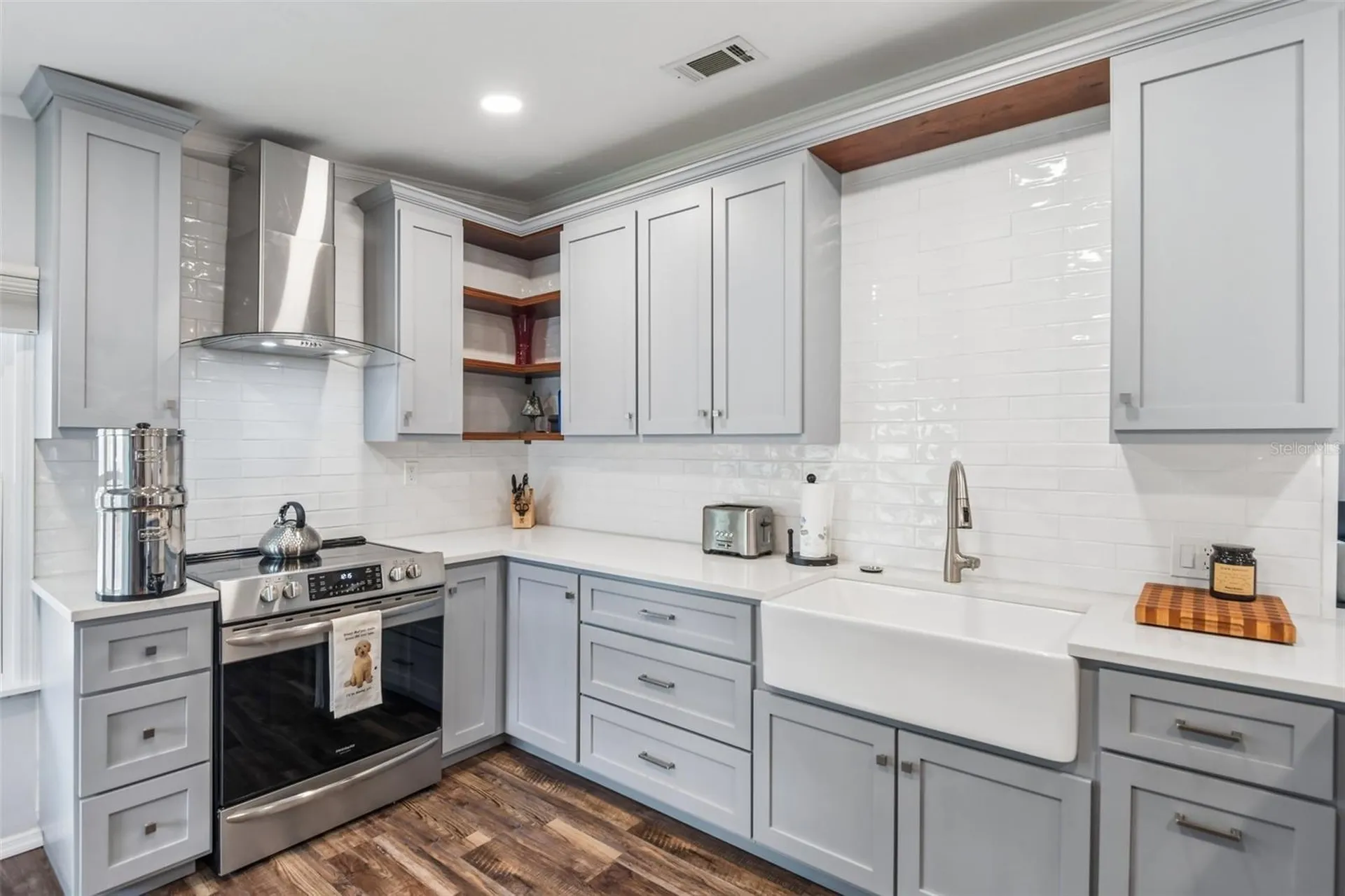 276 Pelican Drive N Oldsmar FL 34677